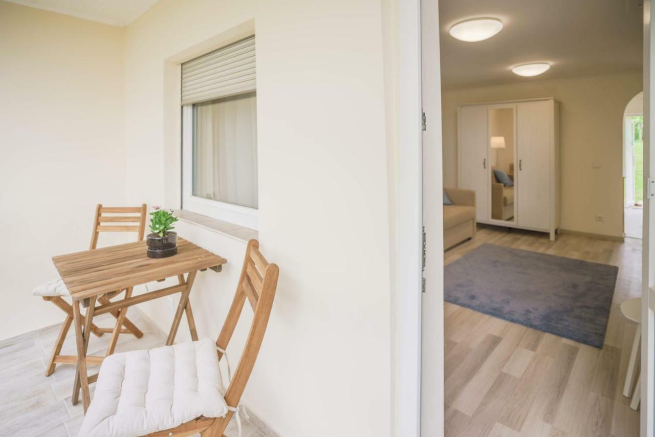 Eleven Apartman House Keszthely Exterior foto
